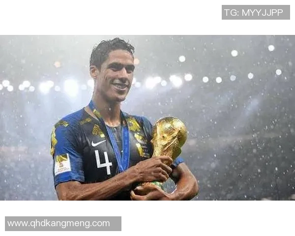 当足球明星化身普通路人体验生活带来的幽默与感动